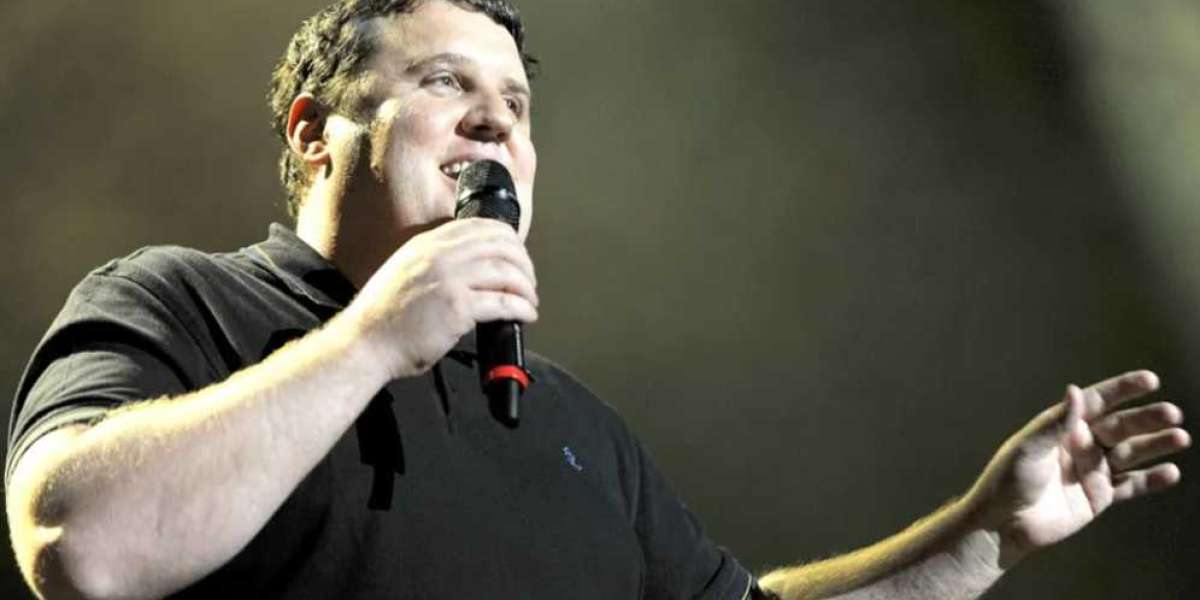 Peter Kay plays secret homecoming shows to raise funds for Bolton Octagon theatre