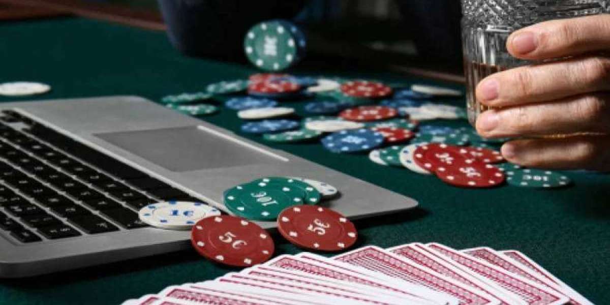 Mastering the Art of Playing Online Casino